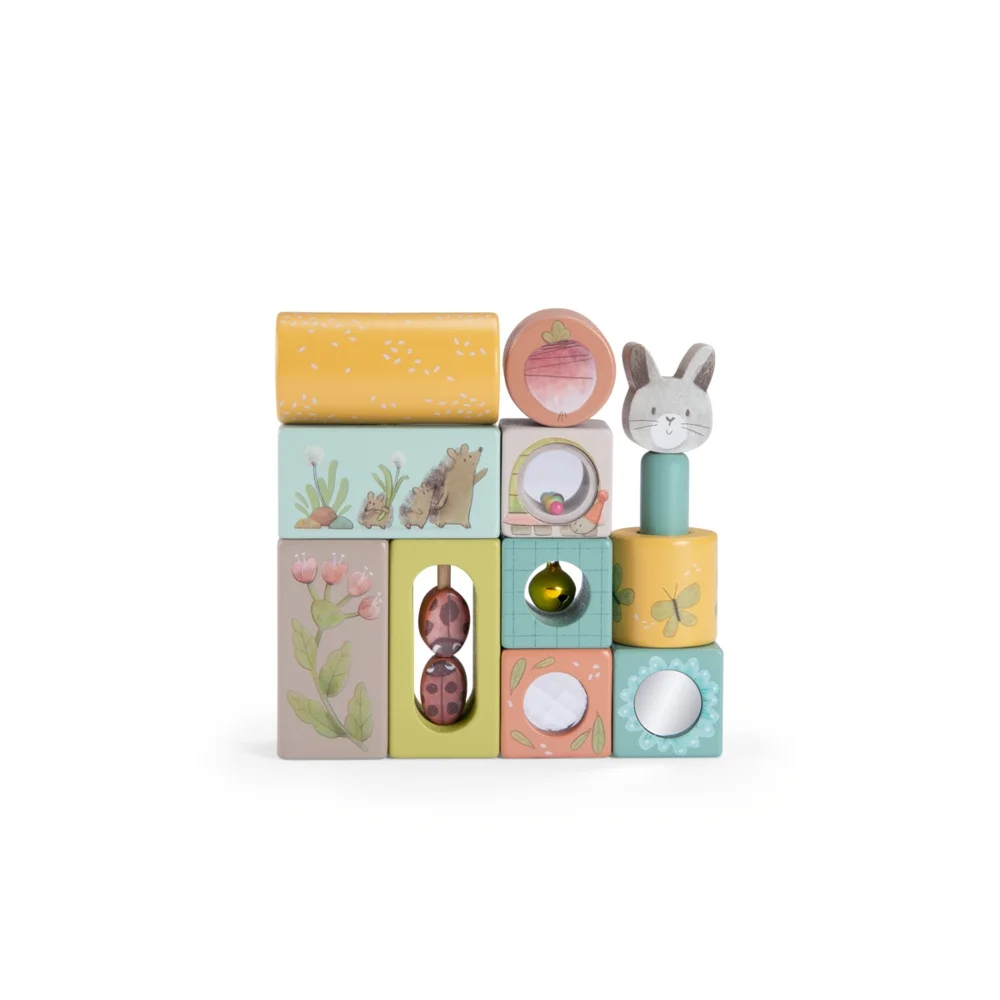 Cubes d'activités Trois petits lapins en bois peint pastel avec formes animales et fleurs