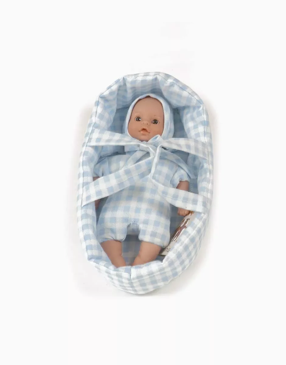 Minis Téo aux yeux foncés et son couffin Vichy bleu ciel - Minikane