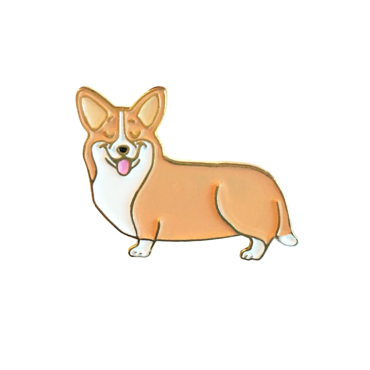 Pin's émaillé représentant un chien corgi marron clair et blanc souriant, langue sortie.