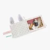 Album photo textile rose Après la pluie avec oreilles en tissu doux et motif floral pâle