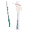 Baguette magique turquoise La petite école de danse, paillettes multicolores, emballage voile et ruban rose.