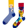 Chaussettes Picassocks Many Mornings avec portrait d'artiste et motifs abstraits colorés.