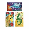 Trois tableaux dragons colorés décorés de sequins brillants jaunes, bleus et argentés.
