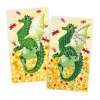Deux illustrations de dragons verts et bébé dragon avec sequins colorés à coller, coffret Janod.