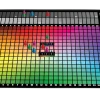 Plateau de jeu Hues and Cues multicolore avec pions cônes plastiques colorés et cartes couleurs