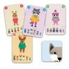 Cartes du jeu 7 familles Familou avec animaux colorés en vêtements, fond pastel.
