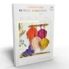 Kit Macramé Mini suspension feuilles, fils couleurs orange, rose, violet, jaune, branche bois.