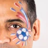 Maquillage visage supporter avec ballon de foot bleu blanc rouge Namaki