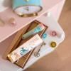 Lampe à histoires verte et rose avec boîtier et disques colorés La petite école de danse