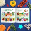 Livre Les super légumes Chefclub Kids ouvert sur sommaire coloré, légumes cartoon, légumes frais autour