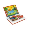 Magnéti'book Dinosaures Janod, boîte blanche et orange, pièces magnétiques colorées, décor jungle.
