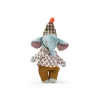 Peluche Pablo l'éléphant bleu Les Minouchkas, pantalon velours et chapeau à pompon rouge.