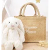 Panier en jute beige brodé "Joyeuses Pâques" avec peluche lapin blanc doux assise