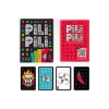 Boîte noire Pili Pili et livret rouge avec cartes colorées au design tribal.