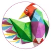 Oiseau 3D en papier coloré vert, bleu, violet, rouge et jaune, Poster 3D Amazonie Djeco