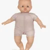 Poupée Garance Babies 28 cm Minikane en vinyle, corps souple beige clair, yeux bleus.