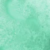 Mousse légère et bulles d'eau turquoise du Sel de bain Vert Lagon Nailmatic.