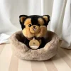 Sumo Chien en peluche avec collier et son panier - Minikane