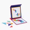 Tangram magnétique Moulin Roty avec formes colorées et plateau pliable bleu et rouge.