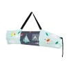 Sac de transport bleu clair Tipi Tropik avec illustrations d'oiseaux et de feuilles