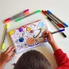 Enfant coloriant trousse lavable Espace avec feutres multicolores, motifs planètes.