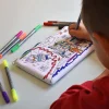 Enfant coloriant trousse lavable Espace Eatsleepdoodle avec feutres colorés